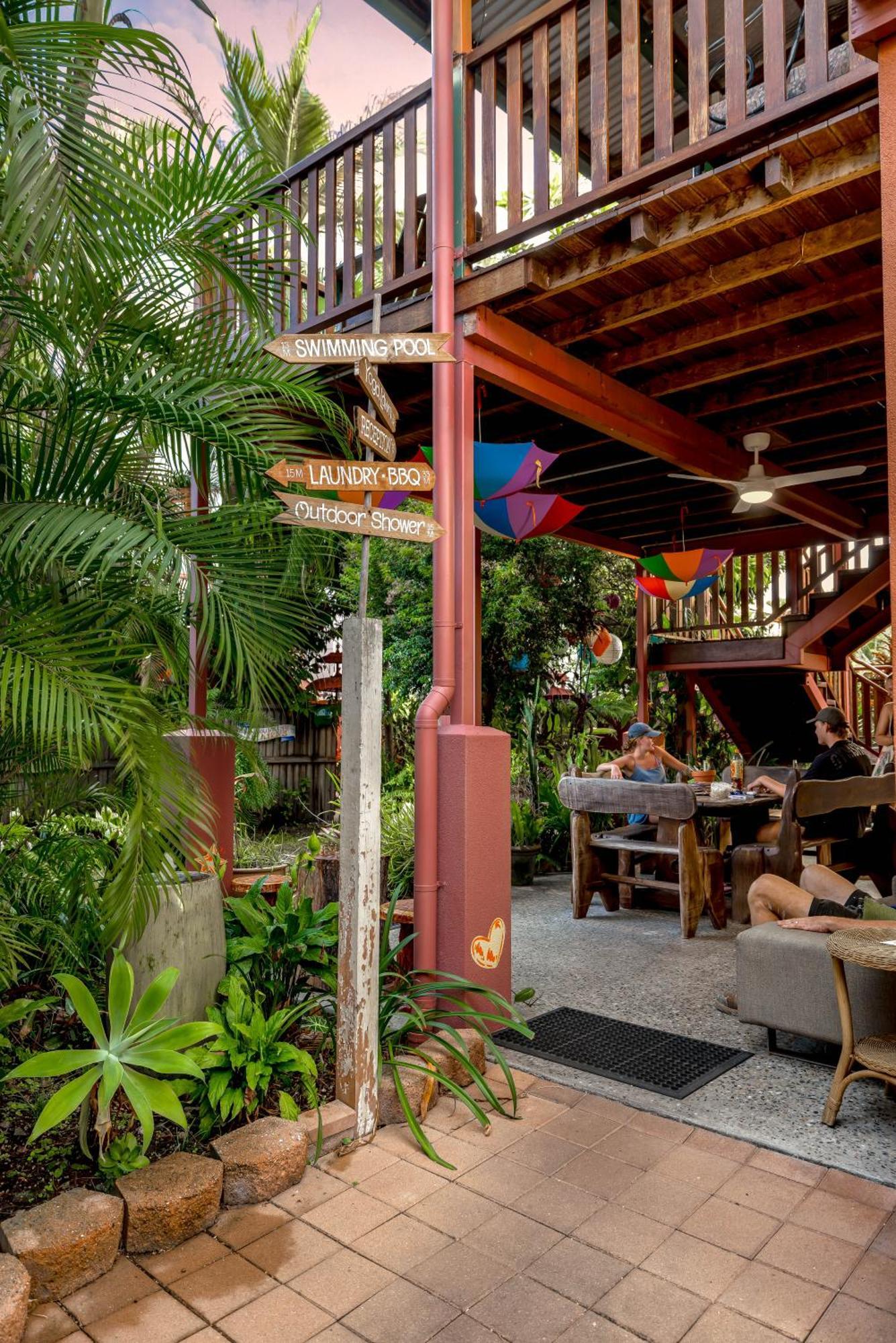 Travellers Oasis Pansiyon Cairns Dış mekan fotoğraf